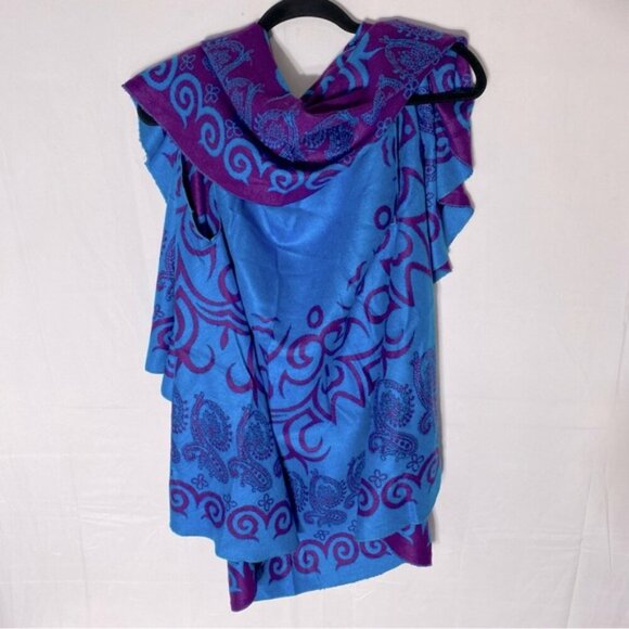 La Cera Blue Purple Swirl Patterned Reversible Shawl Poncho - Picture 9 of 16